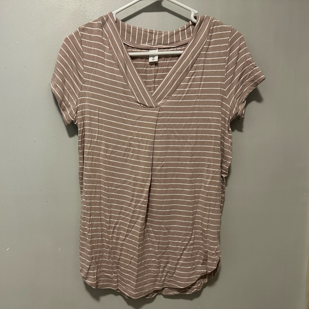 Old Navy V-neck tshirt - gone this week, make me an offer
